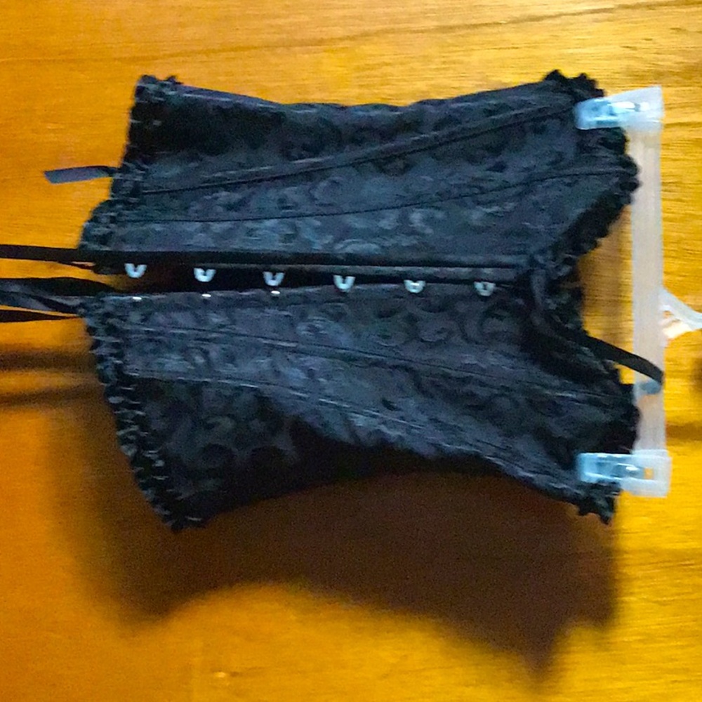 Shareware the perfect singe & hourglass figure size small